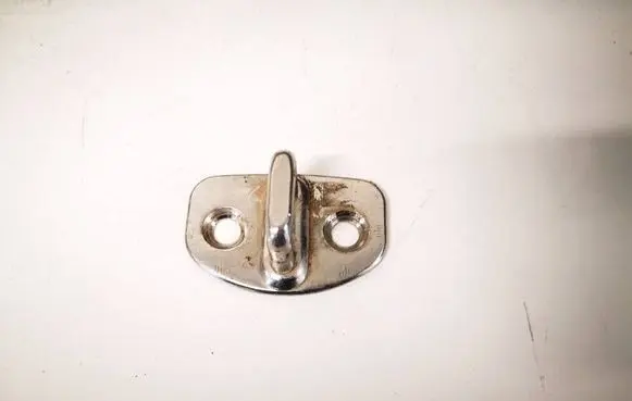 Volkswagen Bora Rear door lock loop/hook striker 3B0837033G