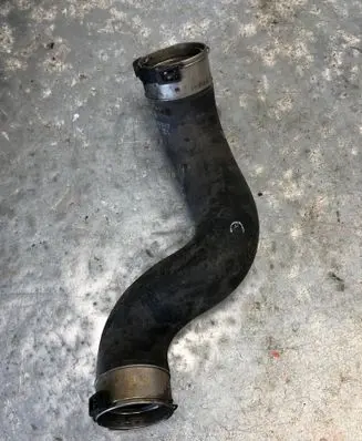 Intercooler hose/pipe