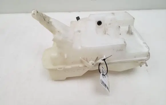 BMW 5 E60 E61 Windshield washer fluid reservoir/tank 7055349