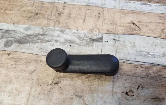 Opel Zafira A Rear door window winding handle 920247150