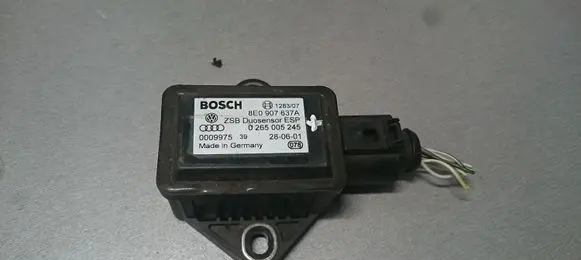 Audi A4 S4 B6 8E 8H ESP acceleration yaw rate sensor 8E0907637A 0265005245