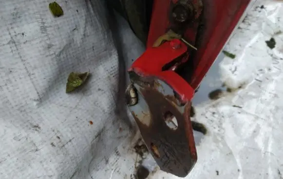 Mazda MX-3 Front door upper hinge