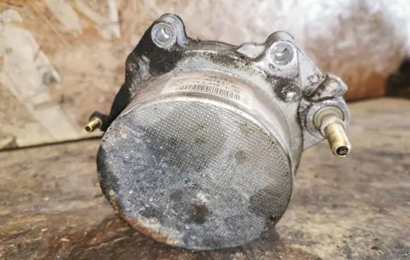 Opel Insignia A Vacuum pump 55205446 729023030 000552054460