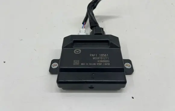 Mazda 3 Fuel injection pump control unit/module PAF118561 W004T81271