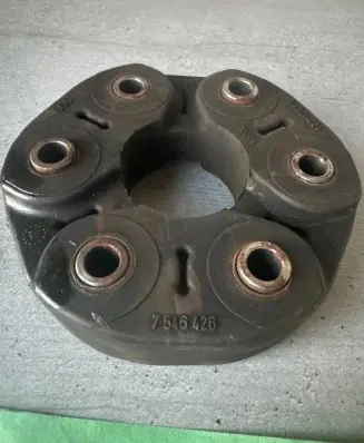 BMW 6 F06 Gran coupe Rear prop shaft donut coupling/joint 7546426
