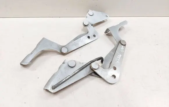 Mitsubishi i-MiEV Engine bonnet/hood hinges