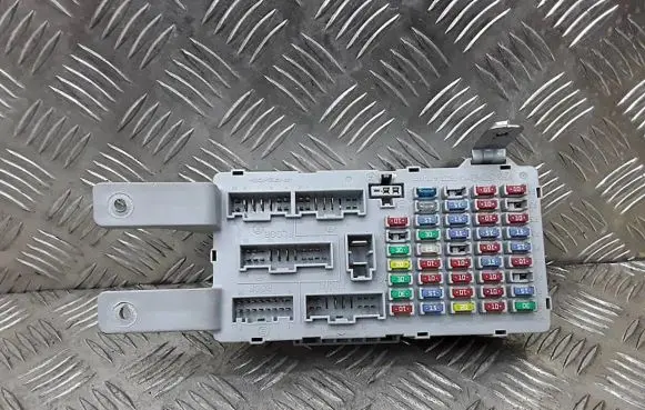 Hyundai Santa Fe Fuse box set 919502B400