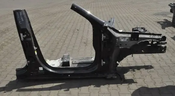 Jaguar F-Pace Front quarter panel 