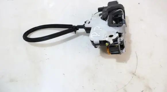 Chevrolet Cruze Front door lock