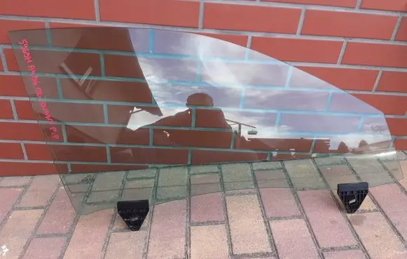 Audi A4 S4 B6 8E 8H Front door window glass four-door 8E0845232