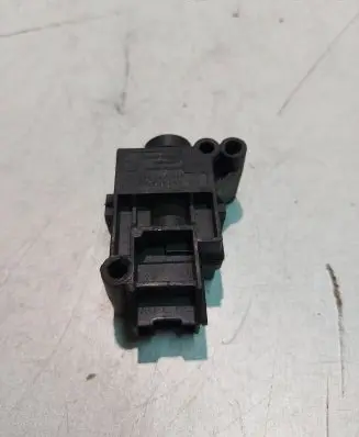 Ford Focus Fuel cut-off switch XW4T9341AA 990708A