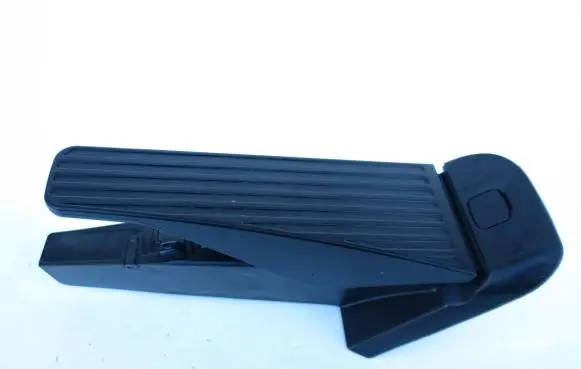 Volvo XC60 Accelerator throttle pedal 32212451