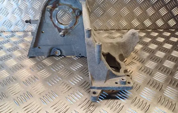 Opel Insignia A Fuel pump bracket 55566003