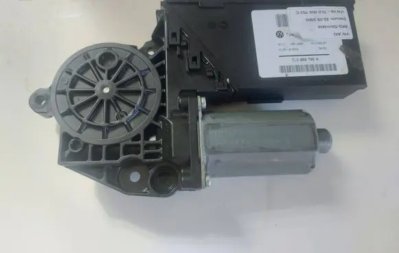 Porsche Cayenne (9PA) Rear door window regulator motor 7L0959795A