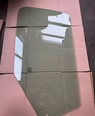 Fiat Ducato Front door window glass four-door