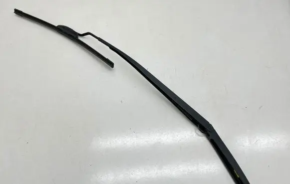 Hyundai Tucson TL Windshield/front glass wiper blade 