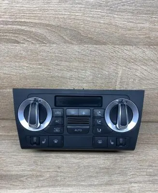 Audi A3 S3 8P Climate control unit 8P0820043BN A2C53380927