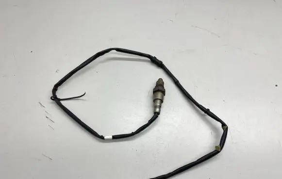 Volkswagen Jetta VI Lambda probe sensor 04E906262H