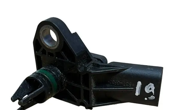 Porsche Cayenne (9PA) Mass air flow meter 0261232012 06E906051AA 150210T075229