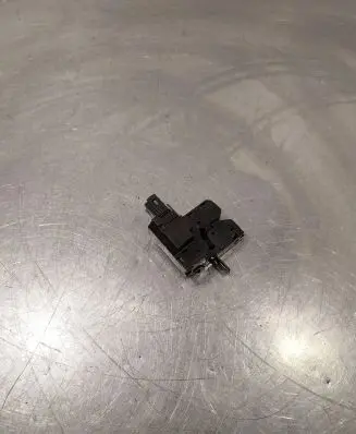 Loading door lock