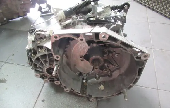 Fiat 500X Manual 6 speed gearbox C63563533