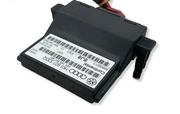 Volkswagen Golf VI Gateway control module 1K0907530Q 5WK50011 1K0907951