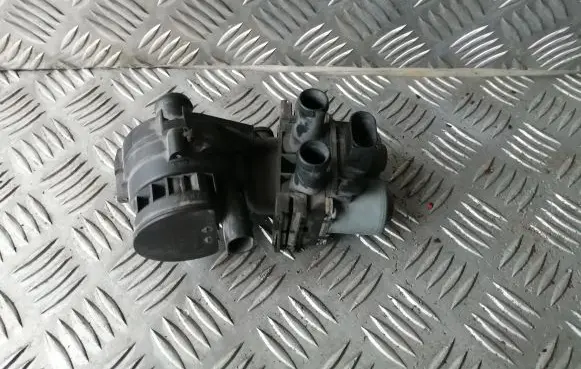 Audi A6 S6 C6 4F Coolant heater control valve 0392023007