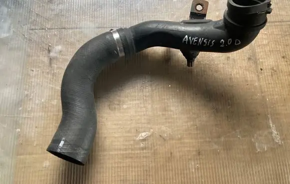 Toyota Avensis T270 Intercooler hose/pipe 173620R030