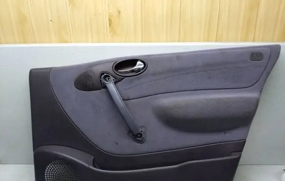 Mercedes-Benz A W168 Front door card panel trim A1687202070