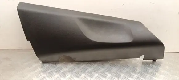 Polestar 2 (C) pillar trim 31651896