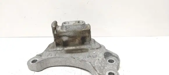 Peugeot 3008 II Gearbox mounting bracket 9807982480