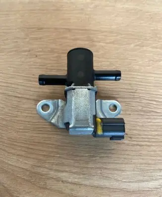 Nissan Murano Z52 Valve vacuum K5T46696