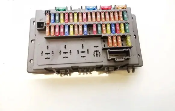 Mini One - Cooper R50 - 53 Fuse box set 518030317