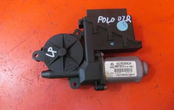 Volkswagen Polo Front door window regulator motor 6Q2959802A
