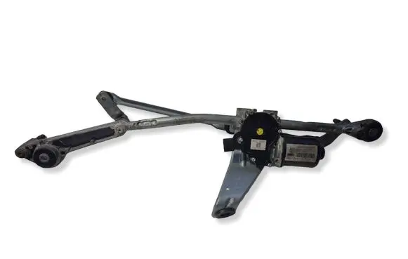 Mercedes-Benz B W246 W242 Front wiper linkage and motor A2469065900 W000026099