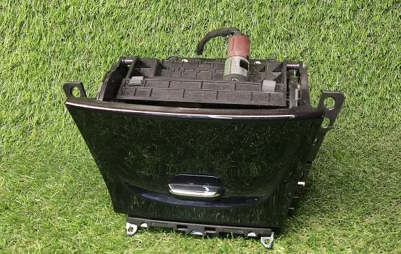 Buick Encore I Glove box 42599062 42547476