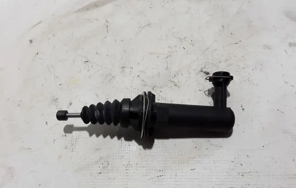 Renault Master III Master brake cylinder 306204410R