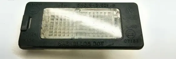 Volkswagen Touran II Number plate light 5N0943021