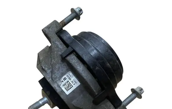 BMW 3 GT F34 Engine mount bracket nan