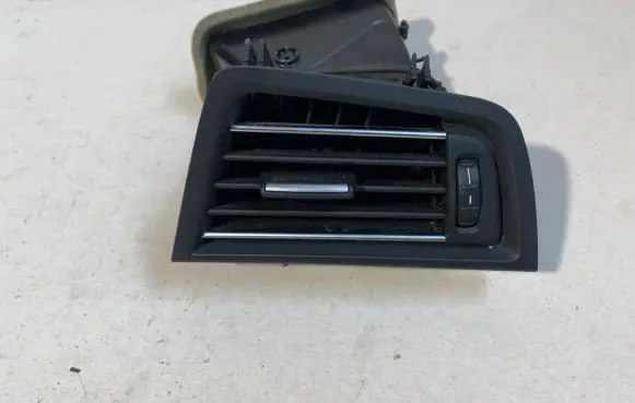 BMW 5 F10 F11 Dashboard side air vent grill/cover trim 9166888