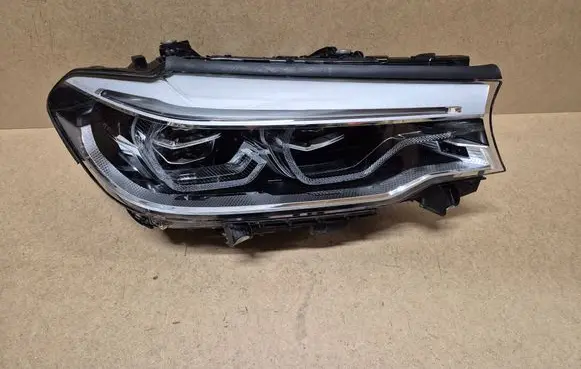 BMW 5 G30 G31 G38 Headlight/headlamp 8499122
