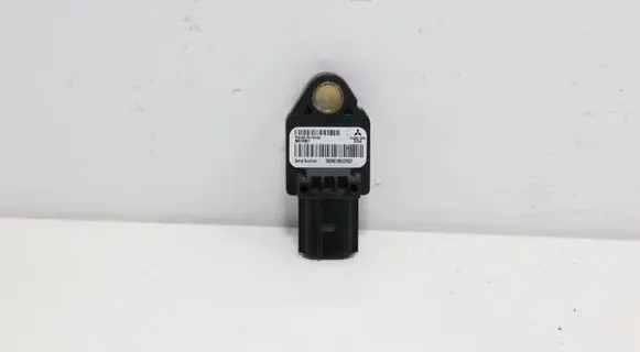 Citroen C-Crosser Airbag deployment crash/impact sensor 8651A001 39754C