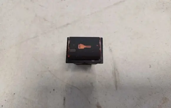 Audi A4 S4 B6 8E 8H Central locking switch button 8E0962107