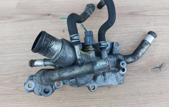 Renault Laguna III Thermostat housing