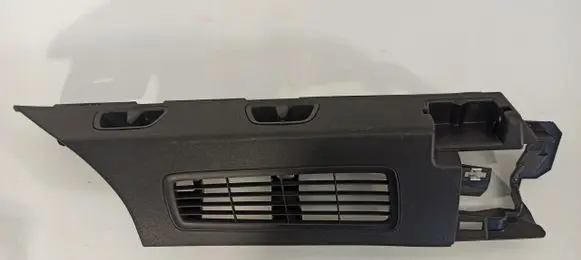 Trunk/boot side trim panel