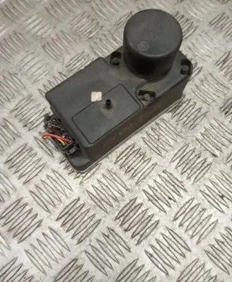 Volkswagen Golf III Central locking vacuum pump 1H0962257
