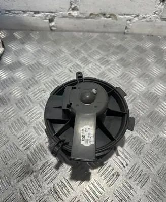 Peugeot 206 CC Heater fan/blower 55767