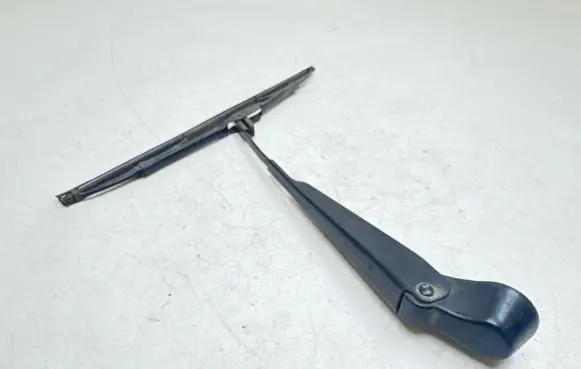 Ford Fusion Rear wiper blade arm 2S6117406AB
