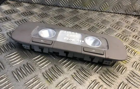 Volkswagen PASSAT B6 Front seat light