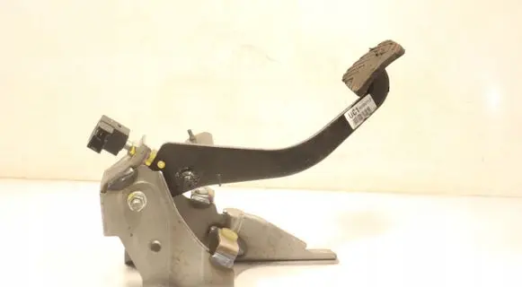 KIA Rio Clutch pedal 